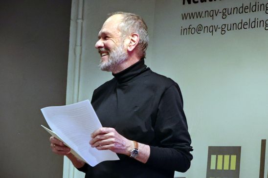 Holger Stünitz würdigt die 10 Jahre Engagement von Markus Bodmer. (Foto: František Matouš)