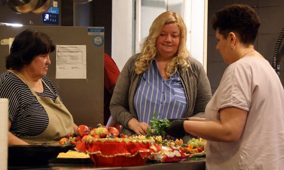 Das Team "Restaurant du coeur" leistet grossartigen Einsatz.  (Foto: Thomas Weber)